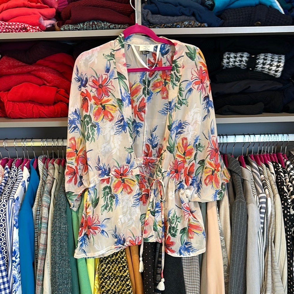 David & Young white with floral print kimono size OS